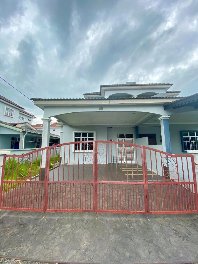 Desyafiq Homestay Kuala Kedah 外观 照片